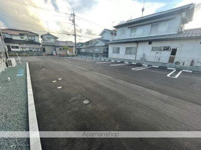 ホームバリー湯野[2LDK/57.78m2]の駐車場1