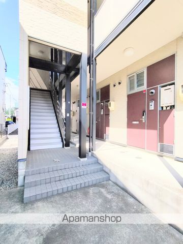 レオパレスルミエールの外観写真