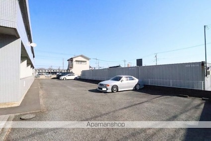 カステリヨ　三光[3DK/53.7m2]の駐車場