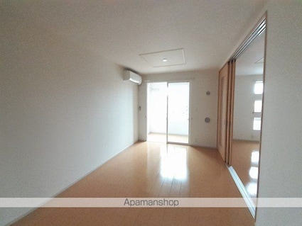 カーサ中央Ⅱ[2LDK/57.25m2]のリビング・居間