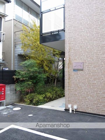 レオパレス俊の玄関写真
