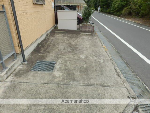 東京都昭島市緑町４丁目[1R/20.84m2]の共用部3