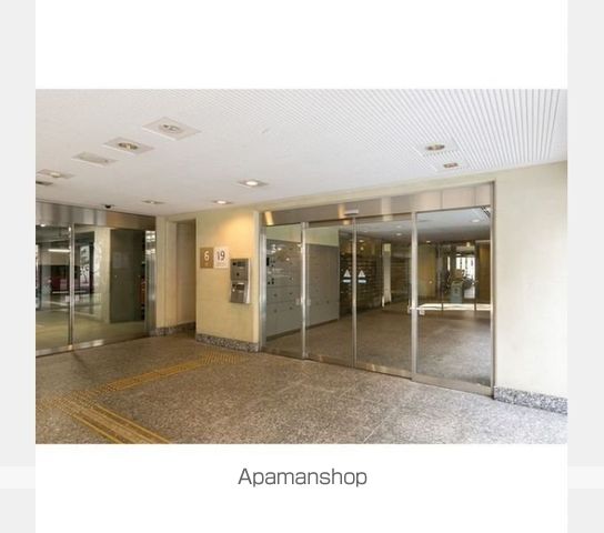東雲キャナルコートCODAN19号棟の玄関写真