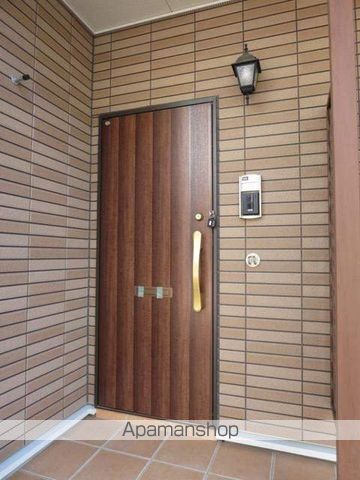 トビアスガーデン南沖洲Bの玄関写真