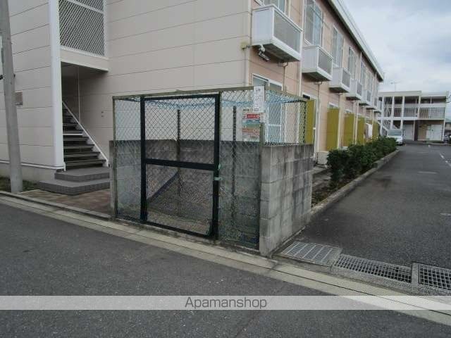 レオパレス妻田北Bの外観写真