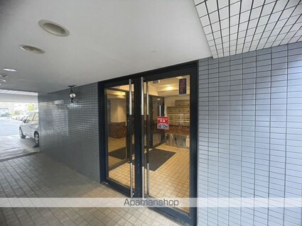 広島県広島市中区上幟町[2LDK/57m2]のエントランス1