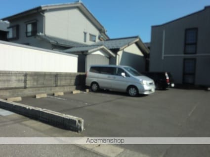 レオパレスラポール[1K/26.49m2]の駐車場