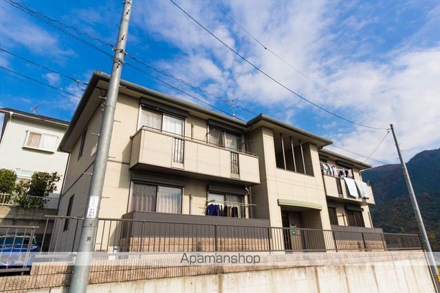 ビューヒルズ若野 A棟の外観写真