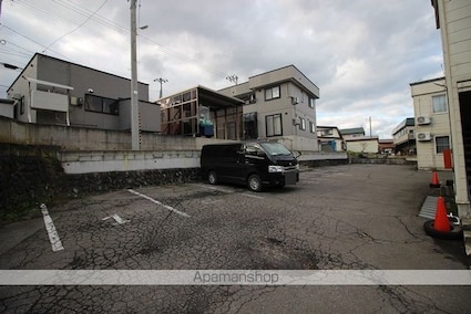 エスポワール[2K/34.78m2]の駐車場