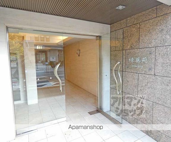 修学院TERRACEの玄関写真