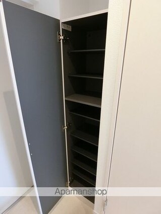 東京都渋谷区富ヶ谷２丁目[1K/18.49m2]の収納2