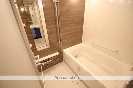 ロイヤルパークスＥＲ万代[2LDK/65.08m2]のバス