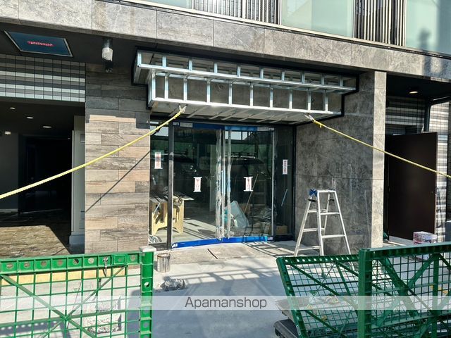 MAXIV横浜南太田DUEの玄関写真