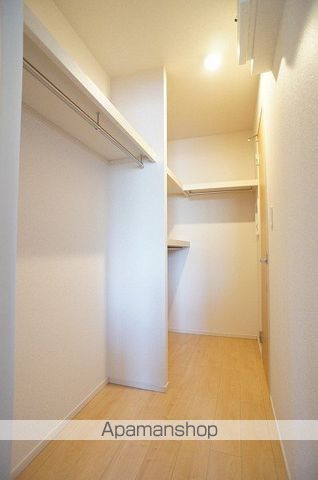 フェア・レジデンスIの内装写真