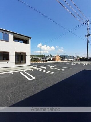 哲学の道　Ｂ[1LDK/50.08m2]の駐車場1