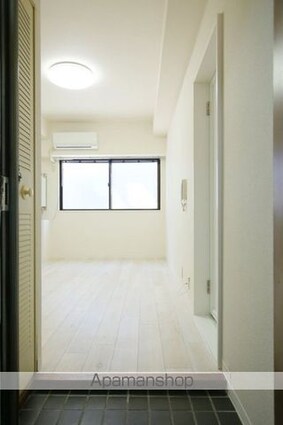 日興パレス渋谷[1R/16.78m2]の内装3