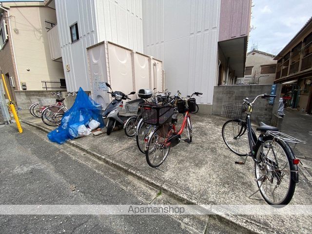 HALE KADOMAの内装写真