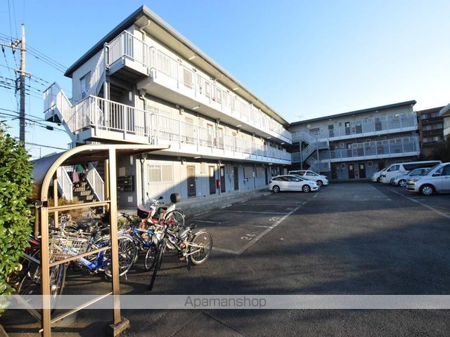 エントピアハウスの玄関写真
