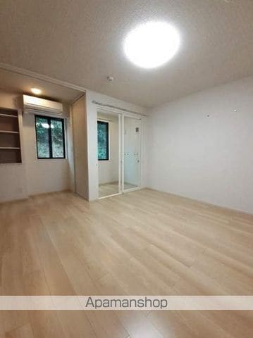 フェリーチェ IIの内装写真