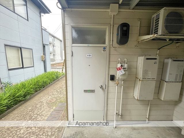 ユニメゾンIの玄関写真