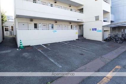 盛マンション[1K/19.57m2]の駐車場