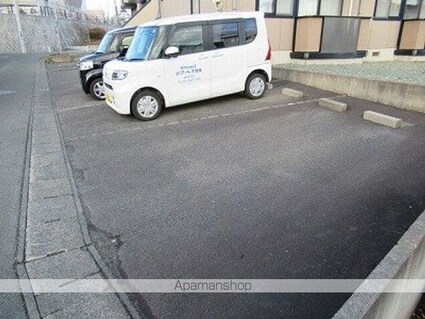 サンパティークＡ棟[2K/40m2]の駐車場1