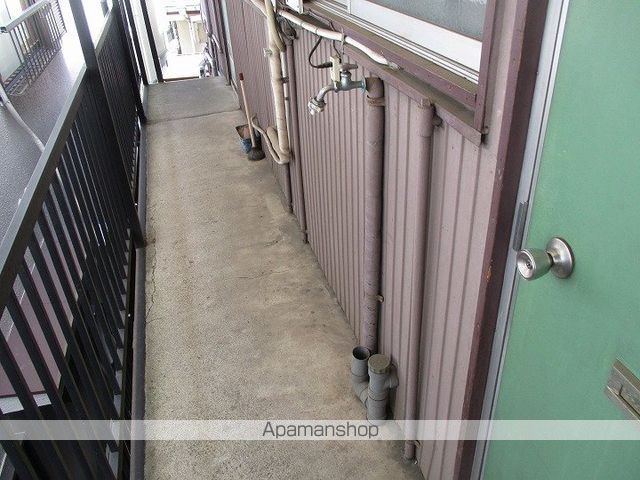 岡村荘の玄関写真