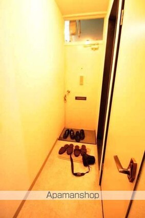 プチメゾン文京台[1R/21.45m2]の玄関