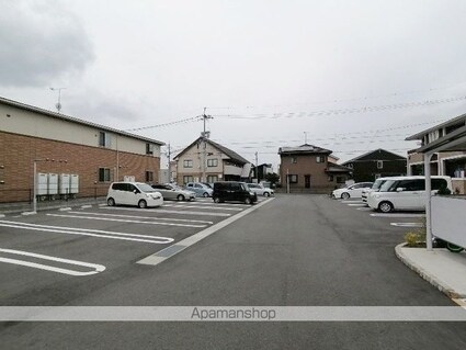 アヴァンティⅤ・Ｂ[2DK/46.06m2]の駐車場3