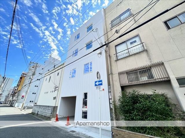 和歌山市友田町のアパートの外観1