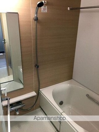 ガーデニエール砧　ＷＥＳＴ[2LDK/57.39m2]のバス