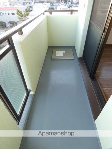 クレアトゥールIの内装写真