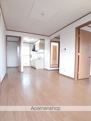 ｊｏｌｉ　ｃｏｕｒ　Ｂ[3LDK/65.98m2]のリビング・居間