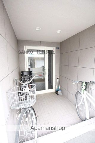 札幌市東豊線 新道東駅 徒歩5分 3階建 築22年の玄関写真