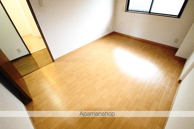 ミレニアムの内装写真