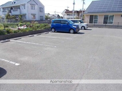 レオパレスやまきた[1K/23.18m2]の駐車場2