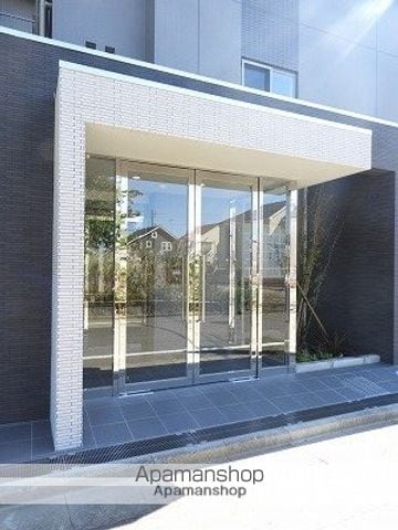 レジーナ上川原の玄関写真