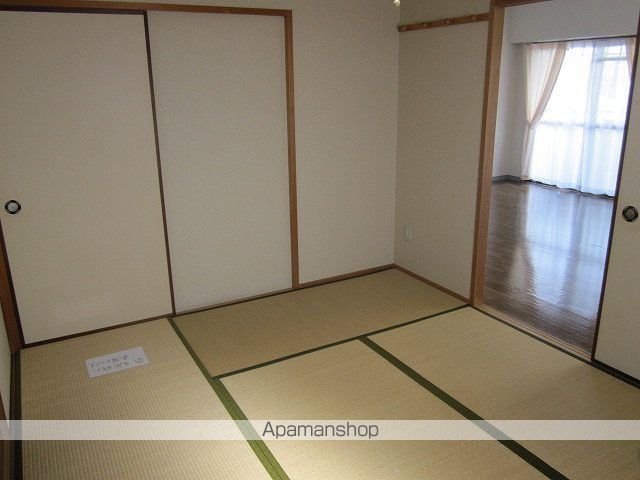 下伊福かわいマンションの内装写真