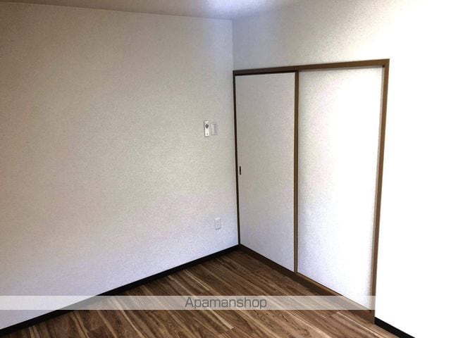 ロイヤルパレス西岐波の内装写真