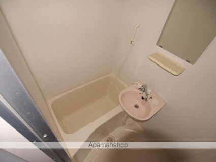 レオパレスＣＨＥＶＡＬ[1K/23.18m2]のバス