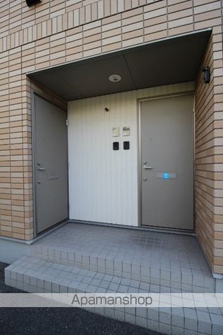 ハピネス Aの玄関写真