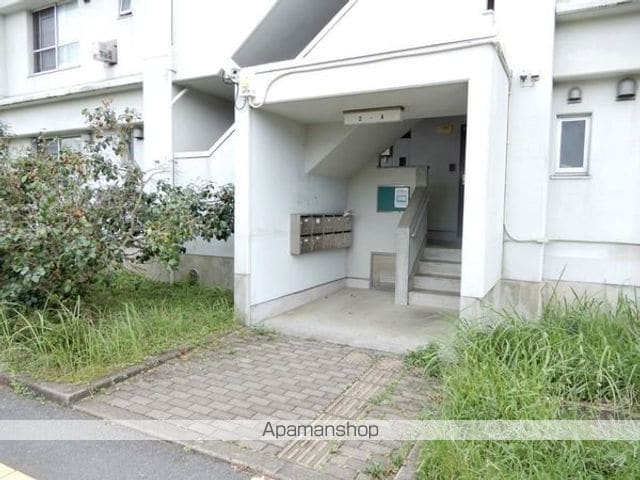 ビレッジハウス小浜2号棟の玄関写真