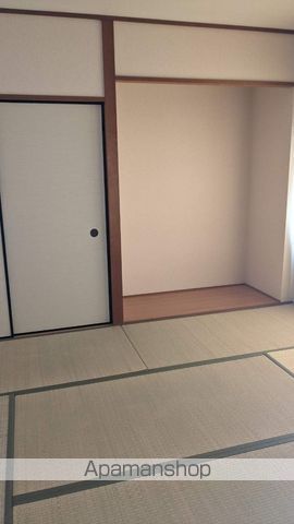 マンション瀬戸の内装写真