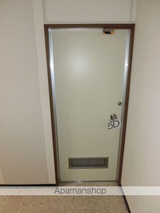 和歌山県和歌山市西旅籠町[事務所/37.18m2]の玄関