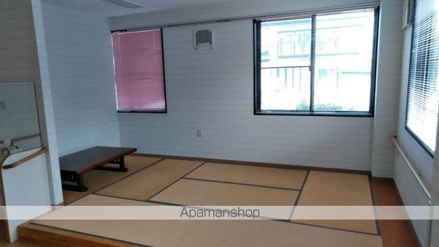 富山市上二杉405-4戸建の内装写真