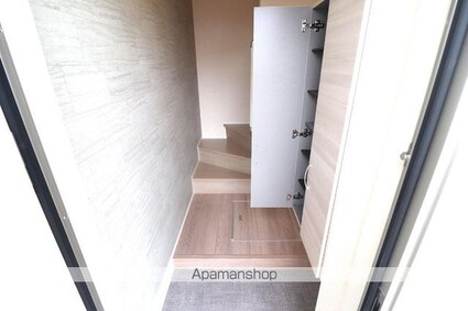 ステラ　Ａ棟[3LDK/63.71m2]の玄関