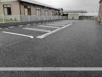 グラースメゾン　Ⅰ[2LDK/57.23m2]の駐車場