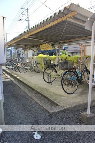 沖マンションの玄関写真