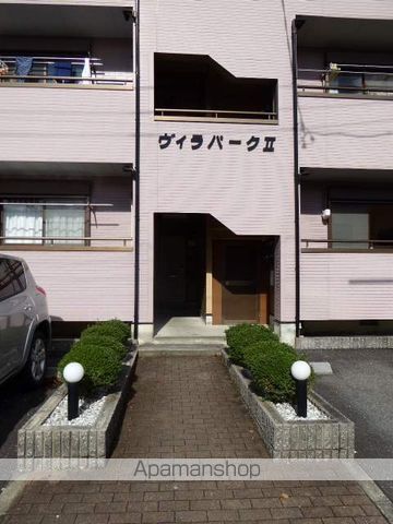 ヴィラパークIIの玄関写真