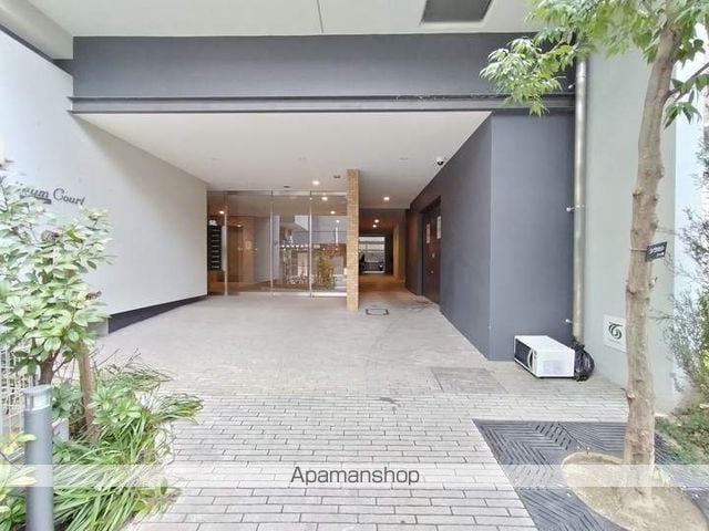 PLATINUM COURTの玄関写真